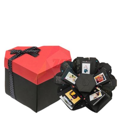 China Recycled Materials Retail Customized White/Pink/Black Mystery Heart Surprise Wholesale Box for sale