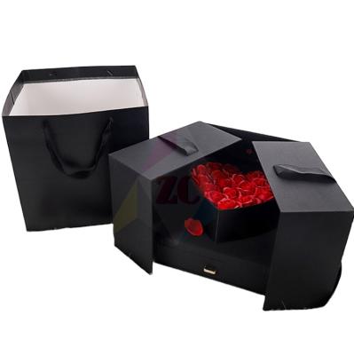 China Recycled Materials Wholesale Custom Made Luxury Big Heart Gift Box Packaging Box Hearts for sale