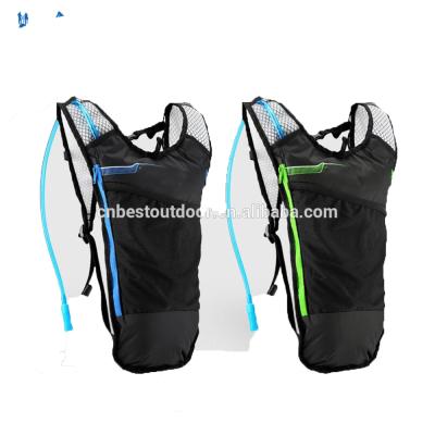 China Lightweight Daily Backpack Hydration Backpack With Water Bladder For Outdoor Activities for sale