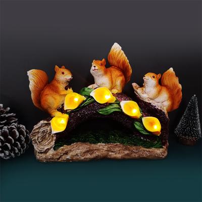 China Traditional Solar Squirrel Light with LED Solar Panel Solar Garden Lights Animal Outdoor Squirrel Ornament Yard Garden Lamps for sale