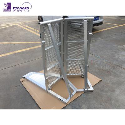 China 6082-T6 Aluminum Traffic Protection Pavement Crowd Barrier Flood Parking Barrier Gate For Security for sale