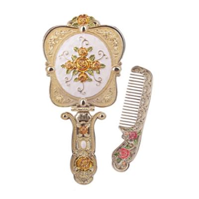 China Vintage European Style Portable Square Shape Makeup Mirror Comb And Mirror Set for sale