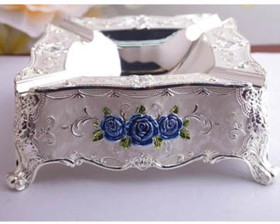 China Portable high-grade exquisite antique hotel boutique bulk sale ashtray smokeless ashtray home use for sale