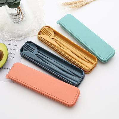 China Custom Cheap Colorful Portable Wheat Stocked Wholesale Price OEM Eco Picnic Straw Spoon Fork Knife Flatware for sale