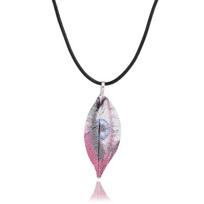 China Vintage Fashion Personalized Eyes Series Natural Leaf Rose Red Eye Silver Leaves Natural Pendant Necklace for sale