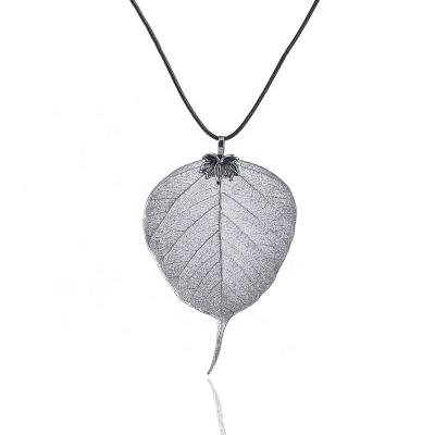 China CLASSIC Original Natural High Quality Arca Santa Factory Linden Leaf Necklace Leaf Most Popular Products Fashionable Color Preserving Gift for sale