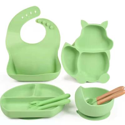 China Traditional food safe silicone tableware for baby food supplement silicone tableware pan/bowl/spoon for sale