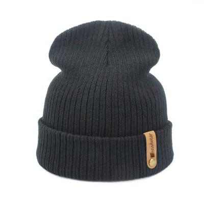 China COMMON Customize Acrylic Black Beanie Winter Beanies Hats Double Layered Quality Knitted Luxury Leather Patch Tuque For Unisex for sale