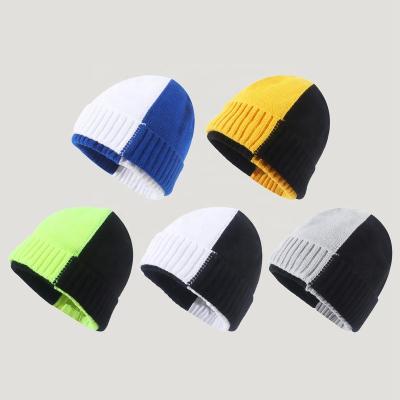 China COMMON 100% Acrylic Custom Adults Fashion Colors Single Toques Knitted Label Woven Beanie With Your Design Embroidery for sale