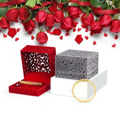 China New Design Cute PU Leather Bracelet Customization Wristband Case Paper Cardboard Bracelet Packaging Gift Box for sale