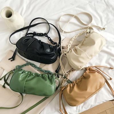 China New High Quality Soft Cross - Body Dumpling Bag For Women Simple Armpit Bag Thick Chain Designer Wrinkled Cloud Bag Handbag for sale