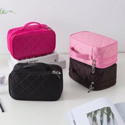 China Zipper Closure New Arrival Double Layer Fashion Nylon Portable Travel Storage Cosmetic Bag for sale