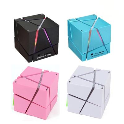 China Home Theater Wireless Speaker System Mini Cube Super Bass Stereo Audio Loud Wireless Speaker Support TF Card For Smartph for sale