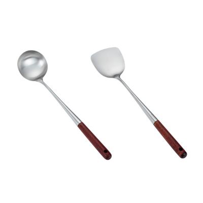 China Sustainable 304 Stainless Steel Kitchen Spoon With Wooden Handle Sander Spoon Shovel for sale