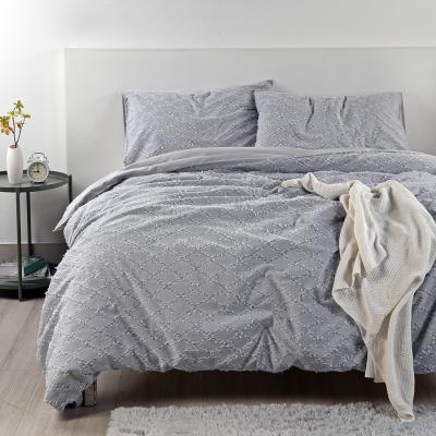 China Disposable Luxury 100% Cotton Gray Color Clipped Queen Bedding Set Duvet Cover Sets for sale