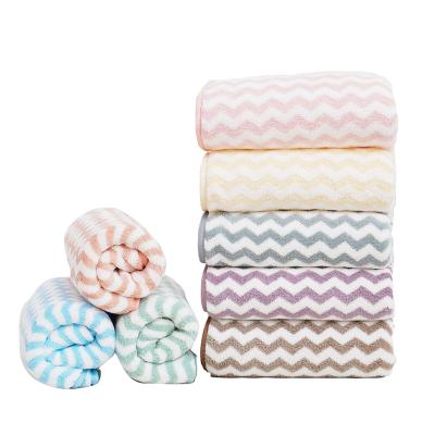 China Lightweight Towel Baby Bath Towels Baby Bath Towels Quickly Dry Ultra Absorbent Cheap Towels Safe For Kids for sale