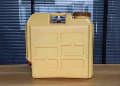 China Rectangle Outdoor Water Storage Container 20l Plastic Jerry Can for sale