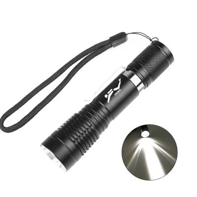 China Highest Camping Flashlight IPX8 Super Bright Diving Waterproof Rating Powered By 18650 Battery With Clip Professional Diving Light for sale