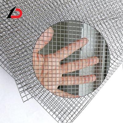 China 1/2 X 1 1 X 1 Hot Dip Welded Galvanized Iron Wire Mesh 16 Gauge Electro Square Hole for sale