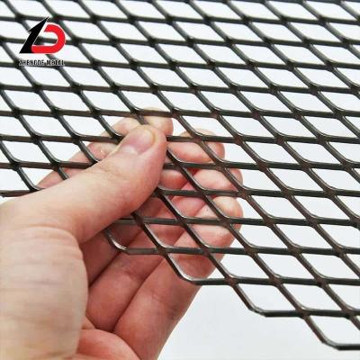 China High Strength Expanded Metal Wire Mesh Diamond Stretch Perforated Metal Mesh for sale