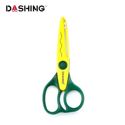 China Durable Plastic Kids Design Decorative Art Scissors Wave Lace Edger Paper Set Creative Crafts Scissors Safety Scrapbooking for sale