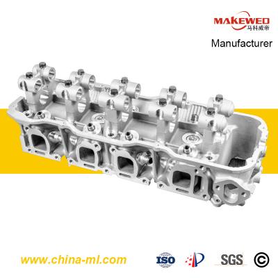 Chine Z24 2,4 D21 Nissan Cylinder Heads 11041 20g13 11041 13f00 11041 22g00 à vendre