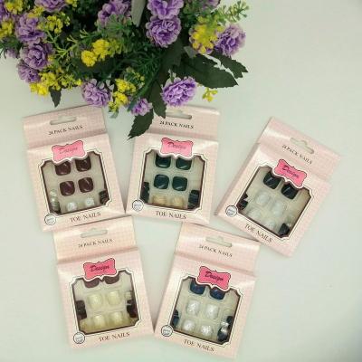 China Design Summer Glitter Full And Pure Color Combine 24pcs Square Customize Packaging Toe Nails With 2g Glue for sale