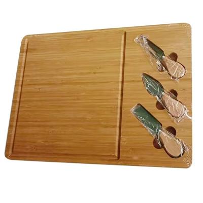 China Bamboo Wood Cheese Board and 3-Knife Set Ideal for Creating a Stunning Cheese Display for sale