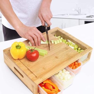 China Customized Bamboo Cutting Board with 4 Trays and Lids for Slicing CE Certificate for sale