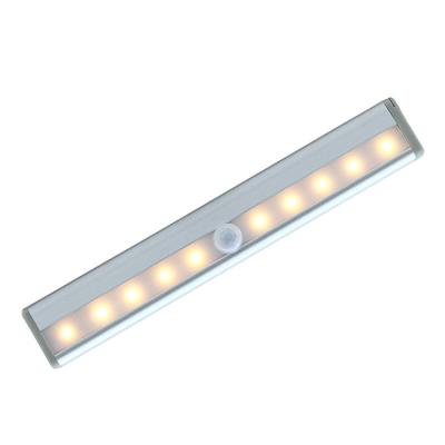 China Kitchen Motion Sensor Light LED Battery Operated Cabinet Light For Under Cabinet Lighting for sale