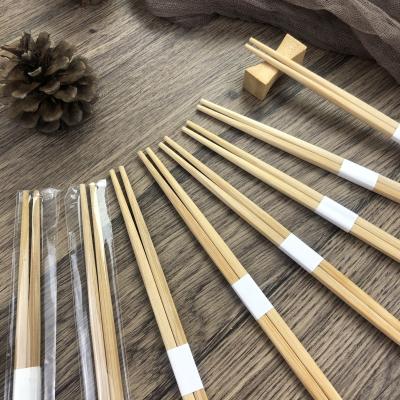 Cina Disposable Customizable Natural Made-in-Porcelain Wrapping Double Tip Sushi Bamboo Chopsticks Odorless Used In Take-Out Restaurants For Picnics in vendita