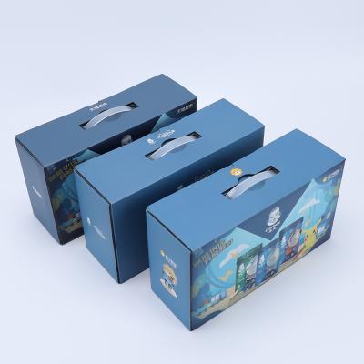 China Recycled Materials Gift Box With Plastic Handle Packaging By Custom Logo And Customized Design for sale