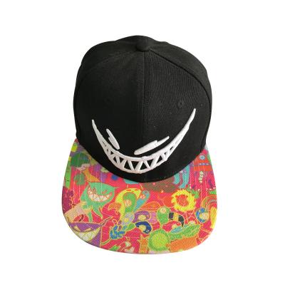 China Hebilla coreana del plástico del estilo del borde de los hombres y de las mujeres del casquillo plano de moda del Snapback en venta