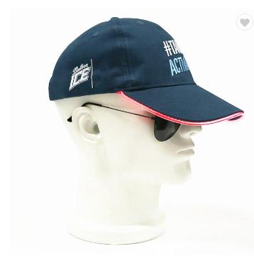 Cina Il flash di lustro principale accende il berretto da baseball, cappelli di baseball neri del cotone con le luci principali in vendita