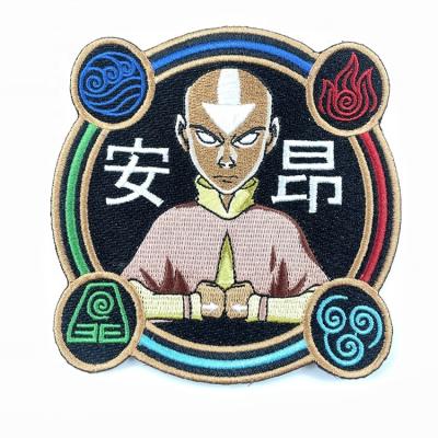 China Sustainable Cotton Globe Heat Transfer Organic Clothing Custom Embroidered Patch Iron On for sale