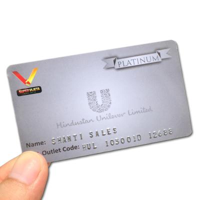 China Clear Standard PVC CR80 Credit Embossed Card Size PVC Business Card Printing for sale