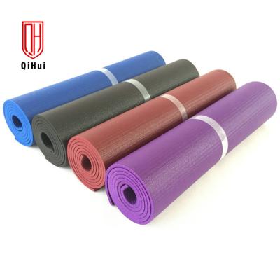 China PVC Non Slip Exercise Mat Roll , Free Harmful Substances Lightweight Yoga Mat for sale