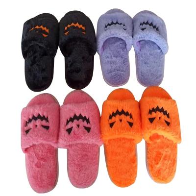 China Fashion Trend Halloween Hot Sale Pumpkin New Unsex Comfortable Cute Funny Anti-skid Bedroom Slipper Lady Soft Plush Stuffed Indoor Slipper Fashion for sale