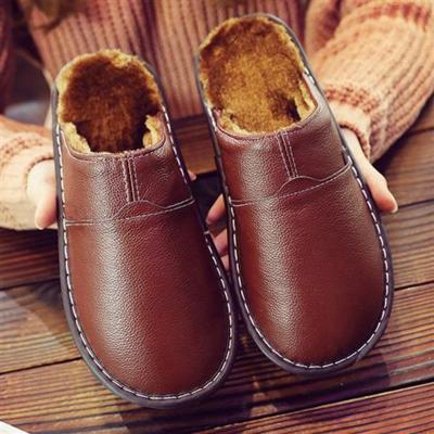 China New Design Fashion Trend Fashion Hot Genuine Leather Shoes Luxury Indoor and Outdoor Men's Flip Flops Sandal for sale