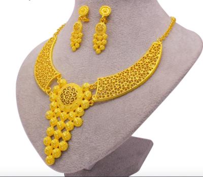 China Wholesale Vintage Gold Bridal Necklace Indian Jewelry Set Bridal For Women for sale