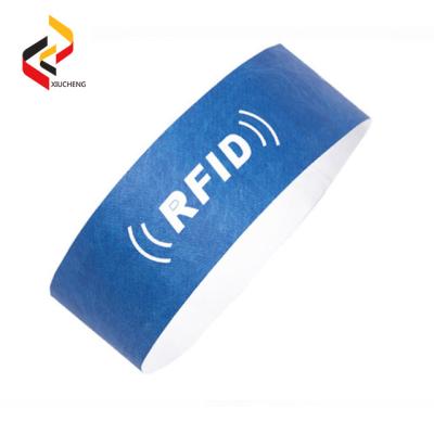 China One time used RFID plastic event wristband Passive Disposable PVC wristband for event for sale