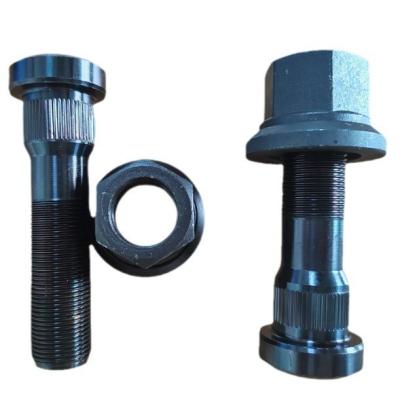 Cina 20 mm-200 mm Volvo Hub Bolts in vendita