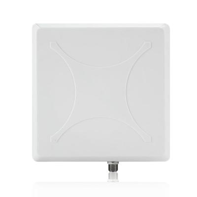 China 2.4Ghz Area Directional Panel Dual Band Wifi Antenna With 14Dbi Gain BT-XXD2400-14 for sale