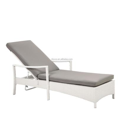 China Contemporary Rattan White Sun Reclining Sofa VASTO for sale