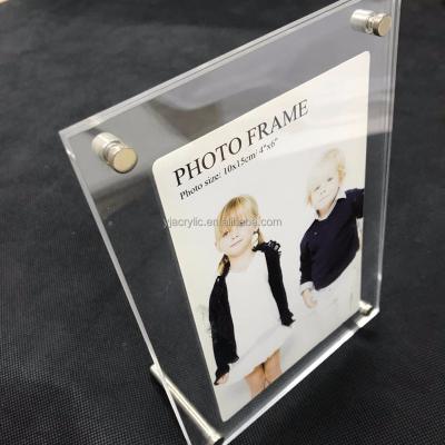 China display & Modern Creative Office Decoration Acrylic Bracket Exhibition Metal Photo Frame Wedding Label Clip Glass Frame for sale