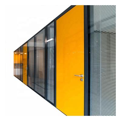 China Commerical Modern Aluminum Office Glass Partition Wall With Blind Shutter for sale