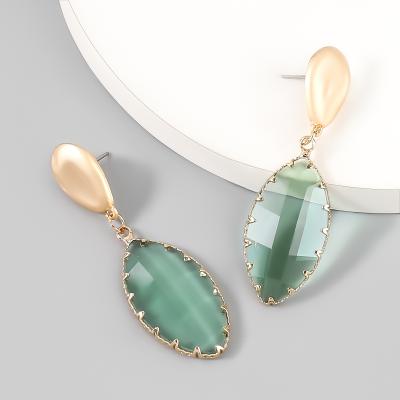 China Eco-Friend 2021 New Fashion Fashion Alloy Resin Female Korean Style Simple Ear Jewelry Stud Earrings for sale