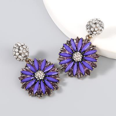 China Eco-Friend 2021 New Fashion Trend Party Female Super Snap Stud Earrings Rhinestone Sunflower Diamond Alloy for sale