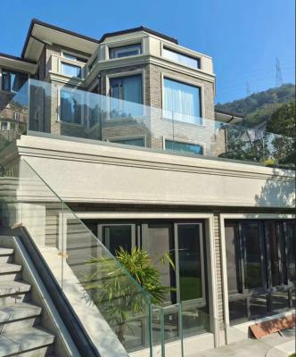 China Lamel Outdoor Glass Balcony Balustrade With Aluminum U Shape Channel for sale