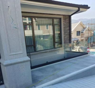 China Balcony Aluminum U Channel Glass Railing Sustainable U Channel Balustrade for sale